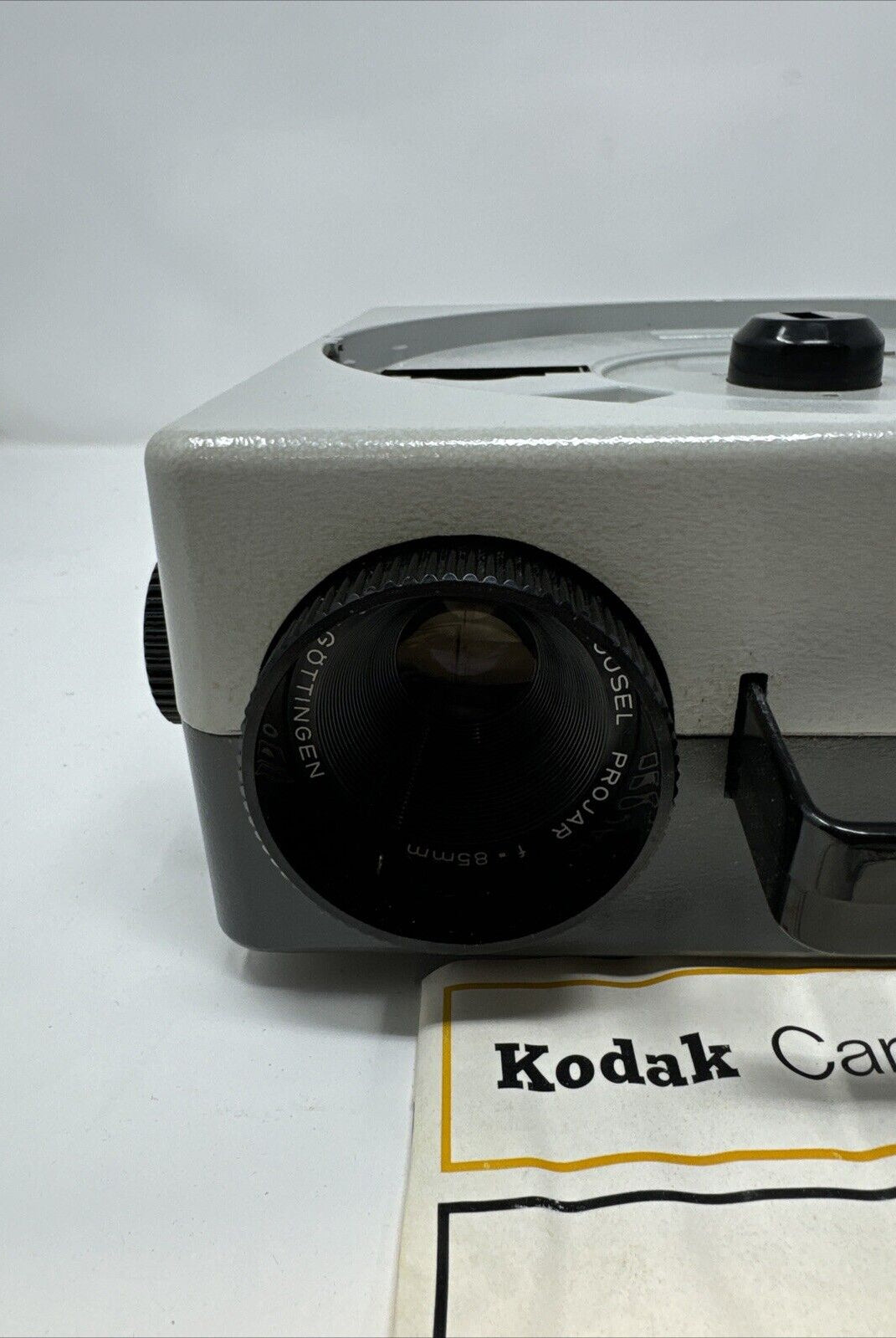 Kodak Carousel S - 35mm Slide Projector with 100mm Lens, Remote, Case GERMAN!!