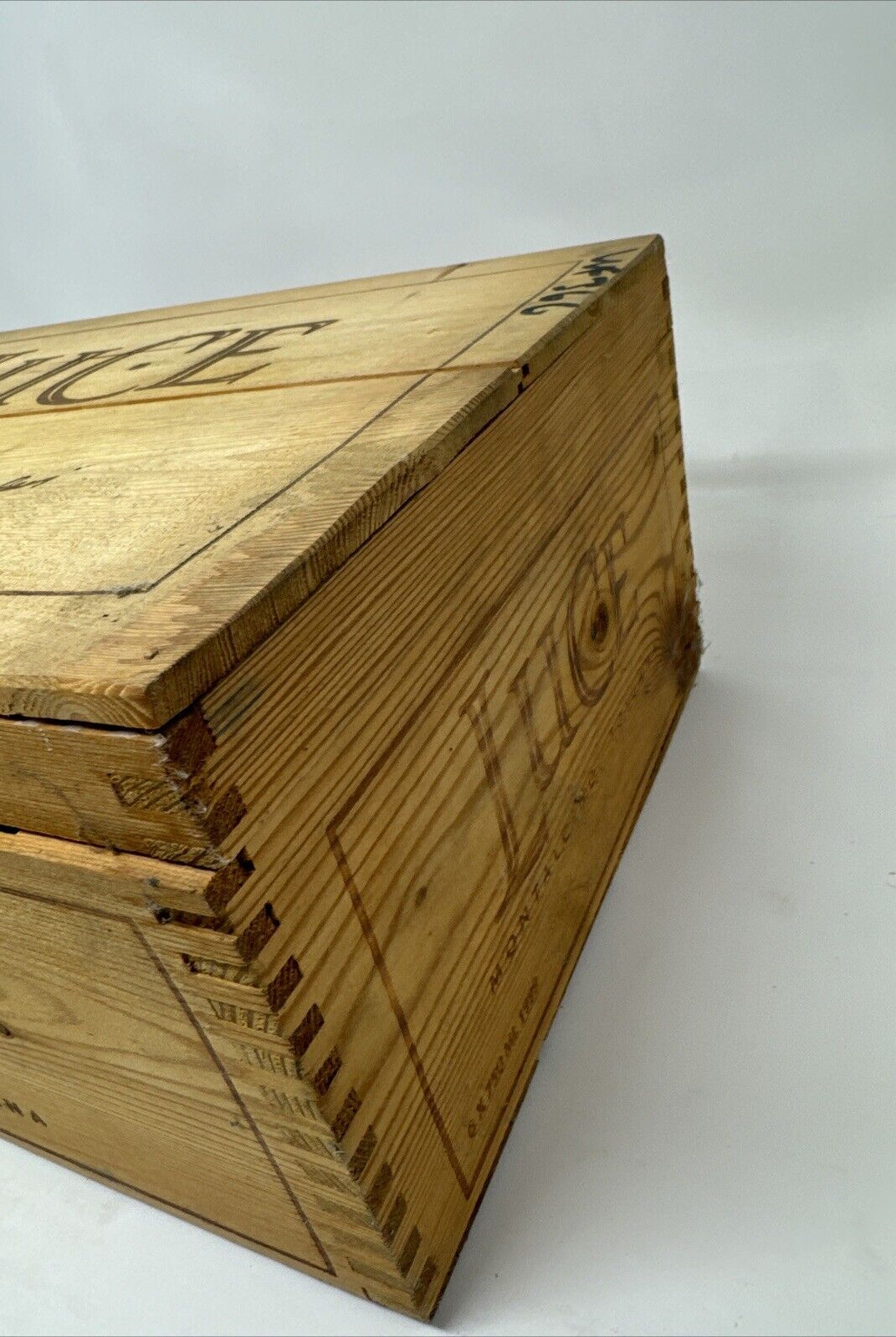 Luce Winery 6 Bottle Wooden Wine Box (Empty) Ships Fast