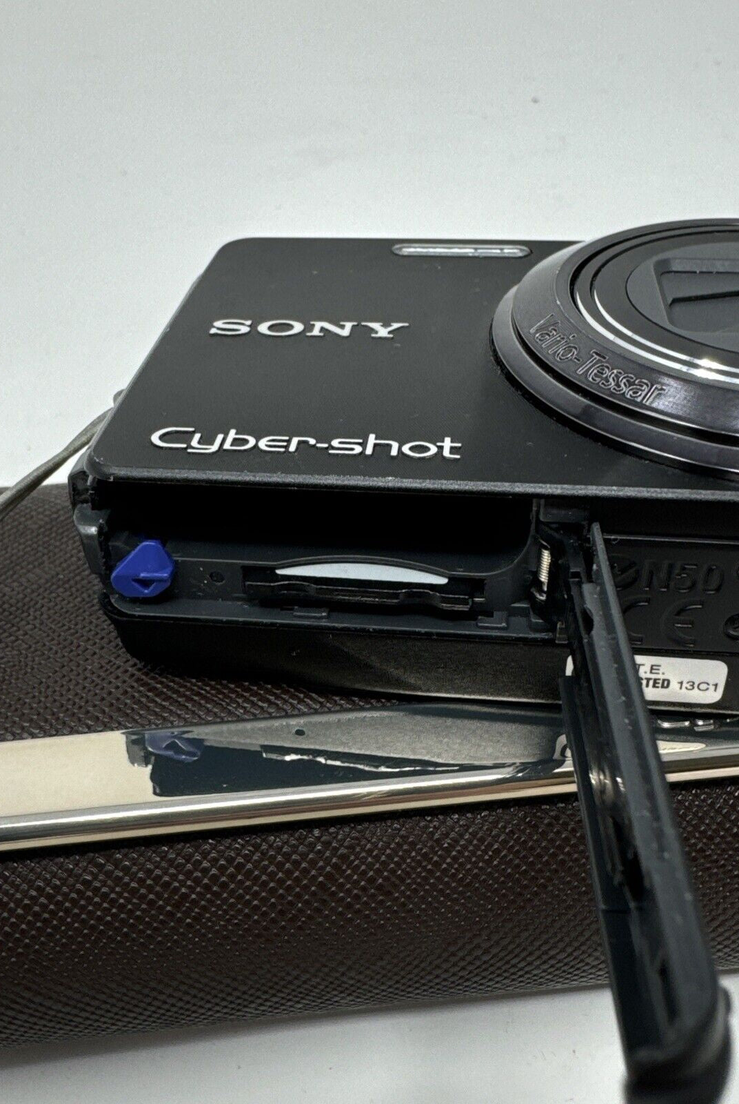 Sony Cyber shot DSC-W270 Compact Digital Camera 12.1MP 5x Black