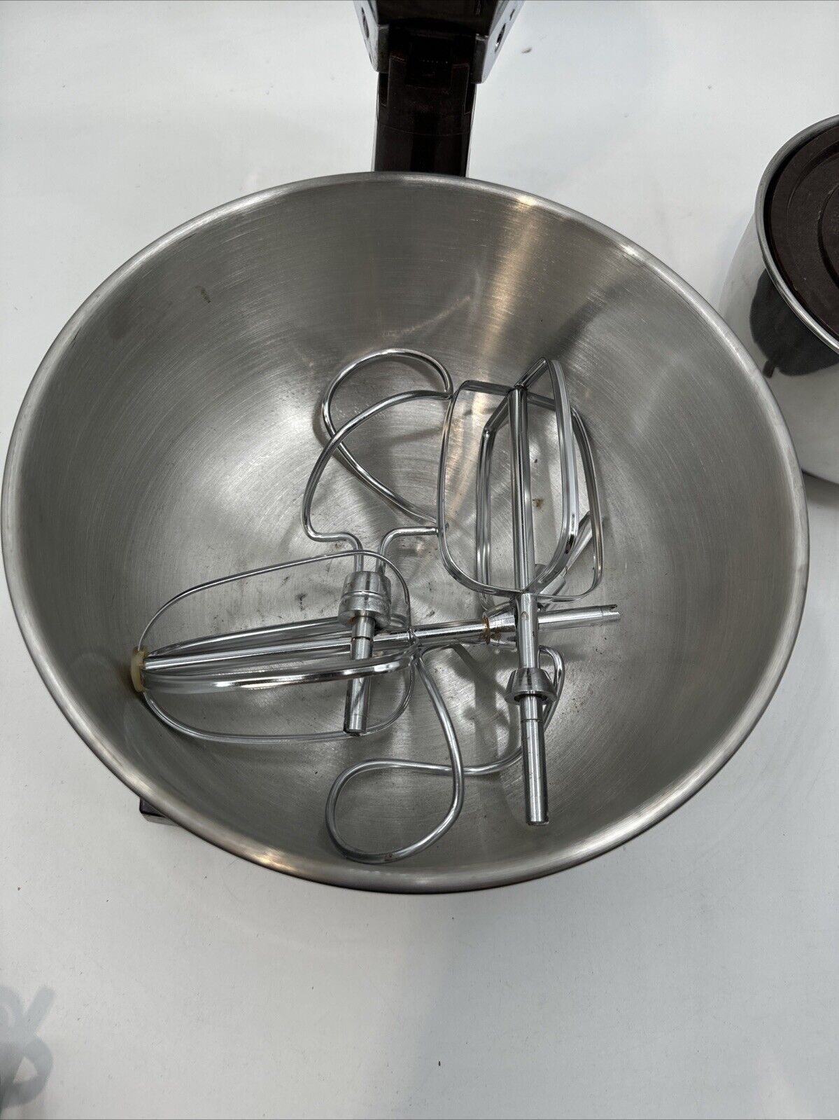 Vintage Sunbeam Vista Mixmaster 12-Speed Mixer + Attachment/Bowls - Tested Works