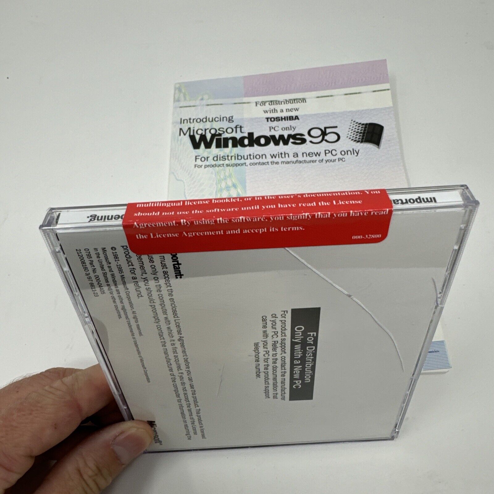 Introducing Microsoft Windows 95 For Distribution With A New PC Only CD NEW