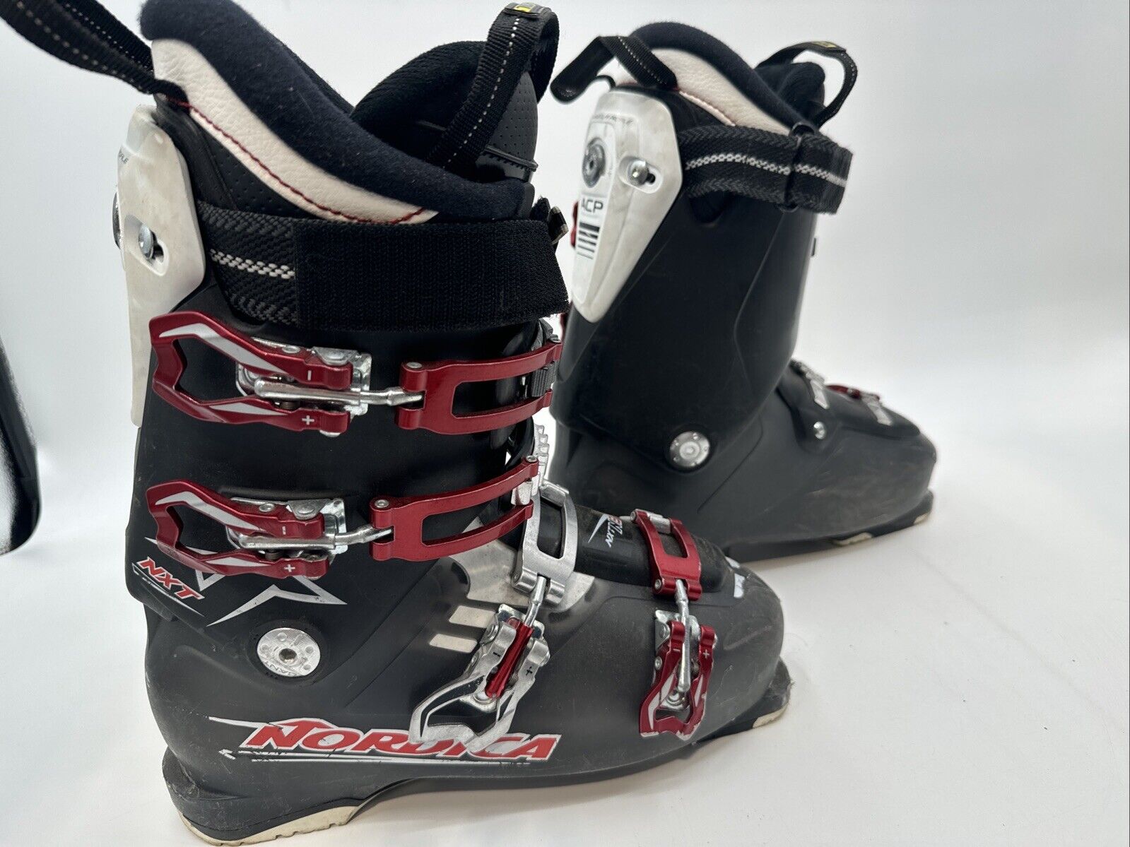 Nordica N3 NXT Men’s Ski Boots 9-9.5 Black 275 315mm Very Good Condition