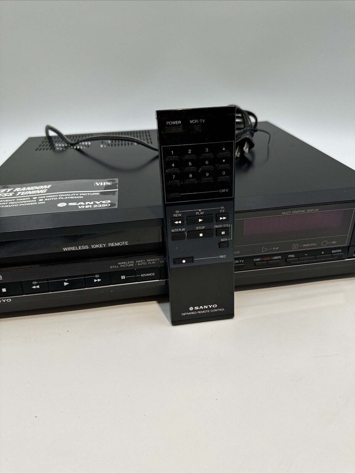 SANYO VHR 2350 VCR VHS PLAYER VIDEO CASSETTE RECORDER TIMER WITH REMOTE