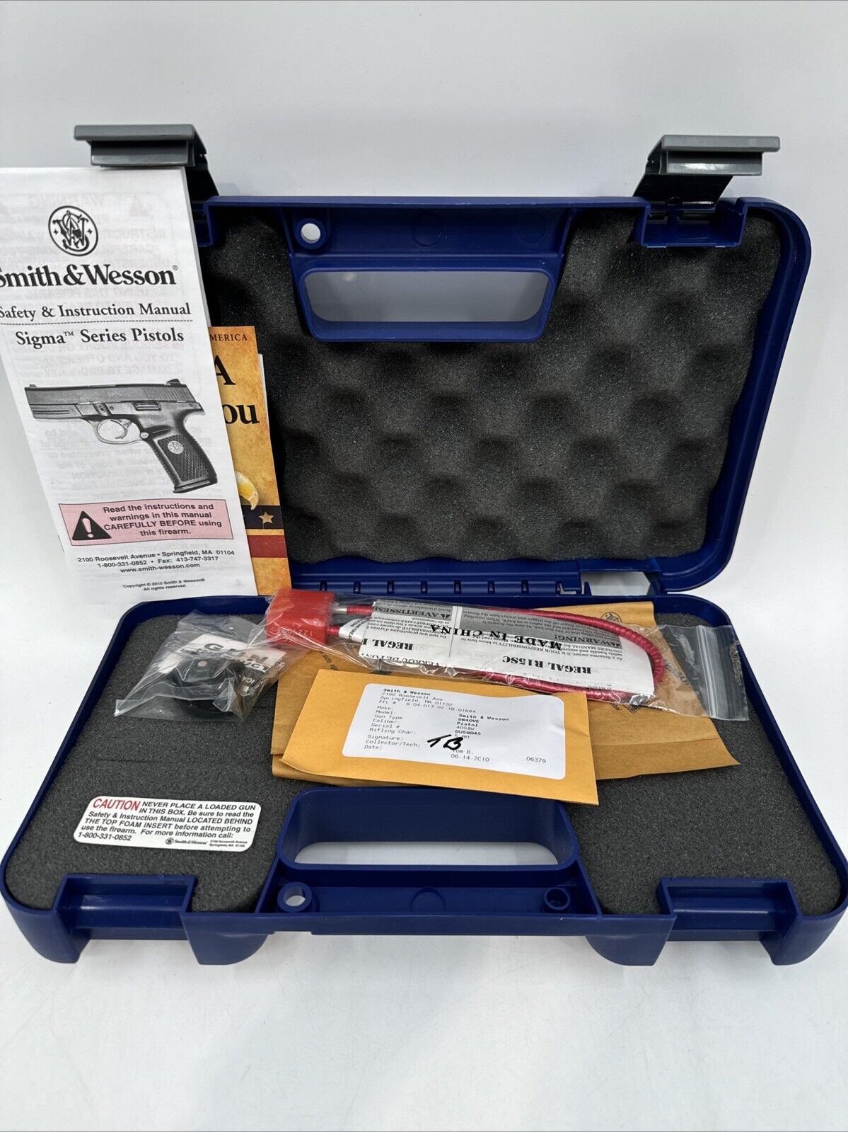 Smith & Wesson SW40VE Blue Plastic Gun Pistol Case